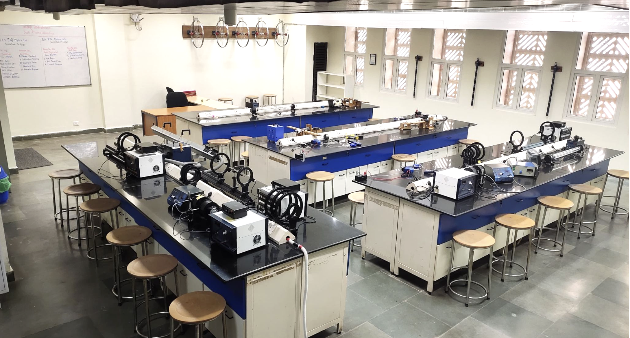 Specialization Laboratories: Lab1