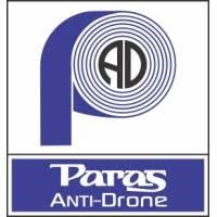 Paras